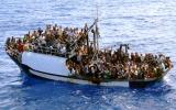Barca di immigrati in alto mare